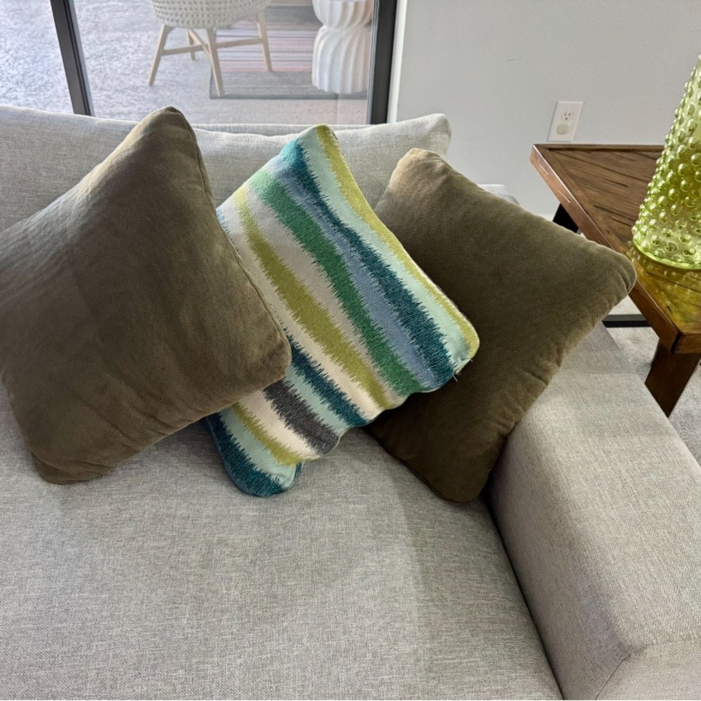 18 x 18 square Pillow Cover - Indoor decor